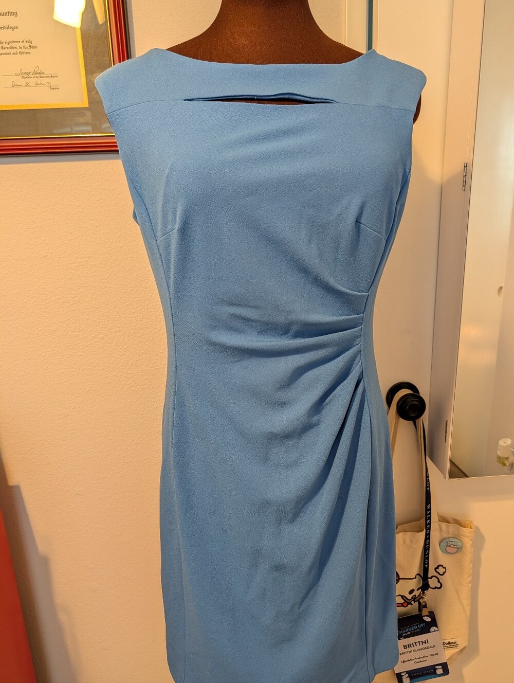 Tahari ASL Sky Blue Sleeveless Sheath Dress with Front Keyhole